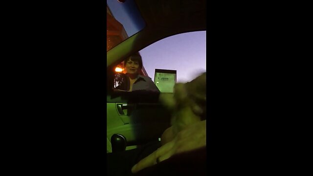کون بزرگ, مامان اینستاگرام سکس ویدیو می دهد در بیدمشک او